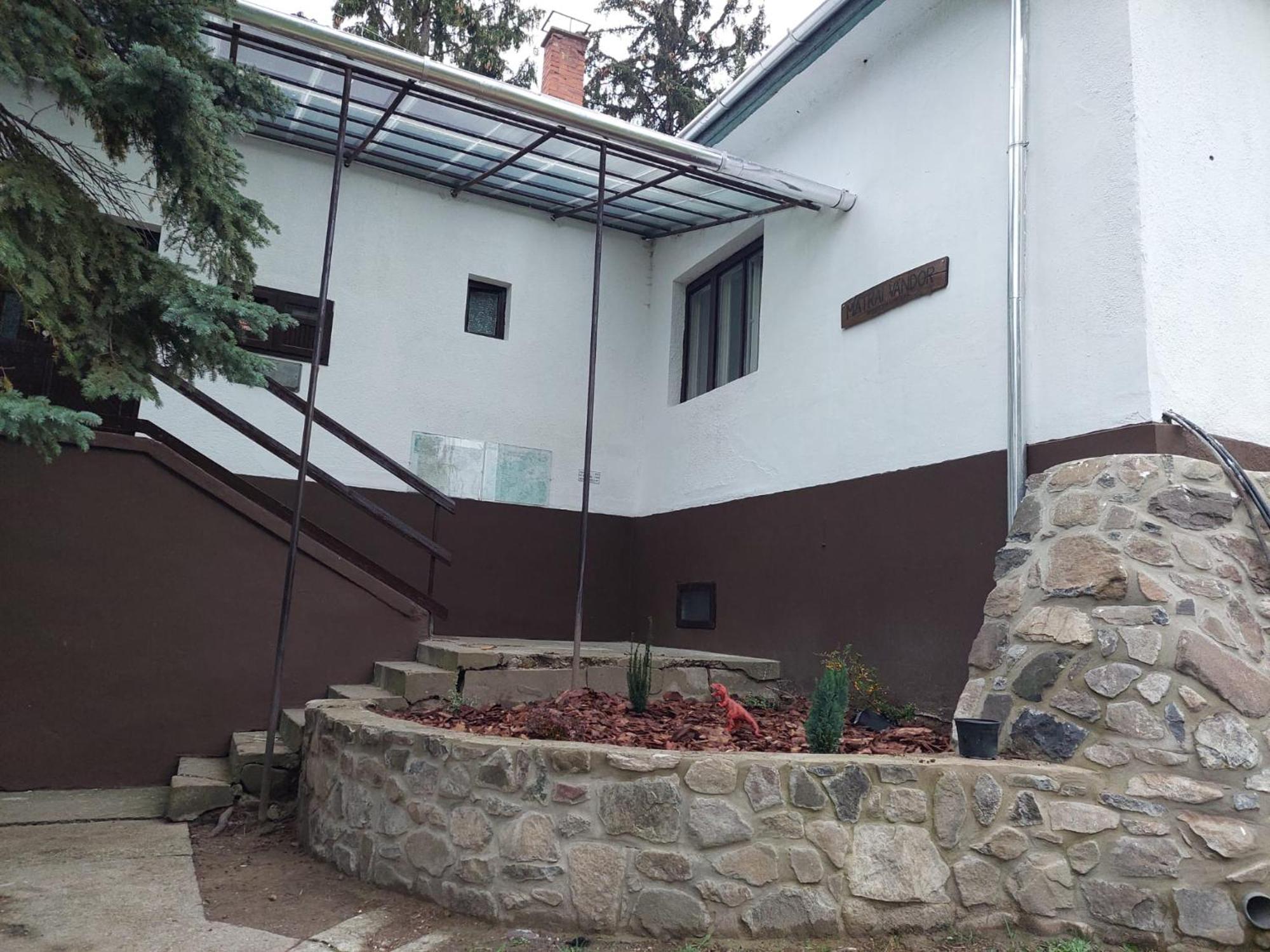 Matrai Vandor Apartmanok Matraalmas Exterior photo